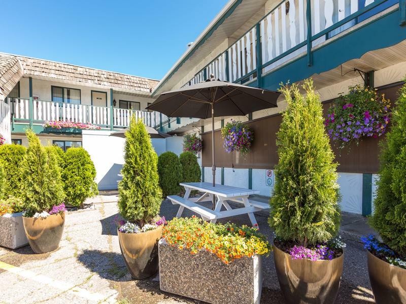 Grama'S Inn プリンスジョージ エクステリア 写真
