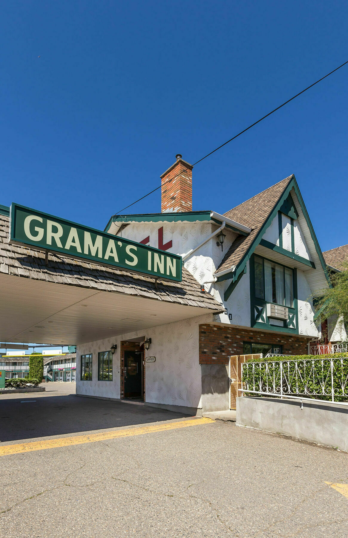 Grama'S Inn プリンスジョージ エクステリア 写真